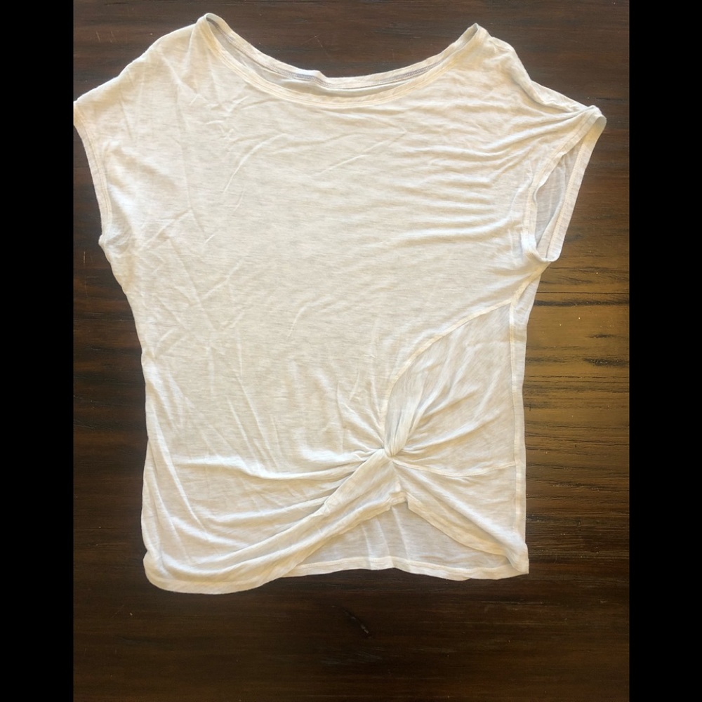 Lululemon tee size 6